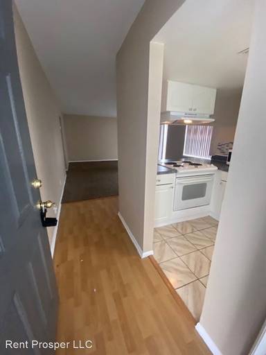 Main picture of Golf Side Villas