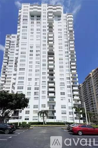 Main picture of Commodore Plaza Condominium