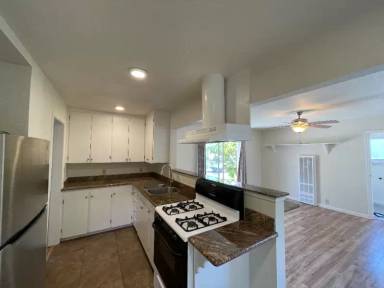 Main picture of 352 Carpenteria Rd