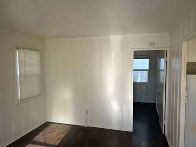Main picture of 5118 Muir Ave