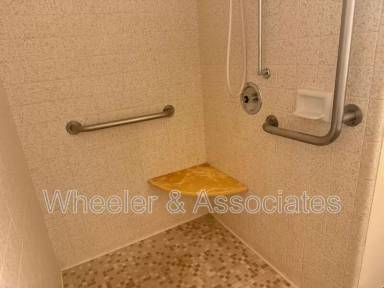 Main picture of 2650 Jefferson Ave