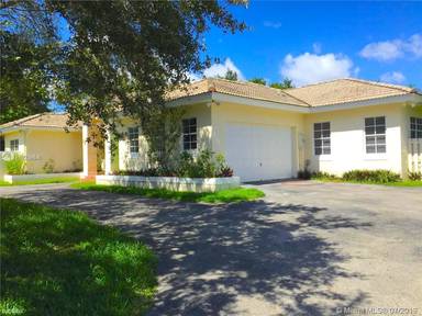 Main picture of HIGH RIDGE ESTATES