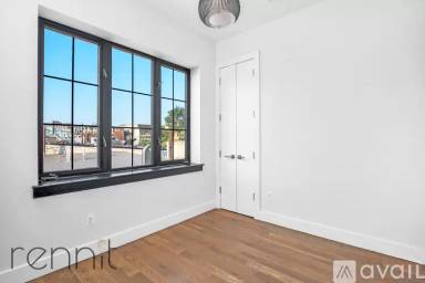Main picture of 861 Broadway