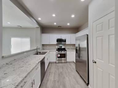 Main picture of 44220 W Caven Dr