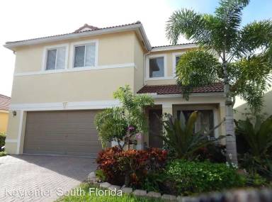 Main picture of 2023 Little Torch St