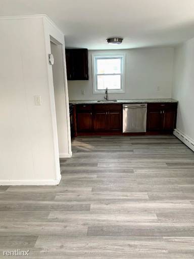 Main picture of 36 Forrest St