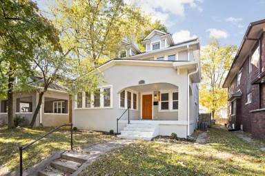 Main picture of 4002 N College Ave