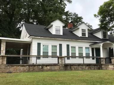 Main picture of 3575 Jefferson Rd