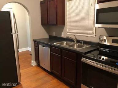 Main picture of 215 Melrose Ct