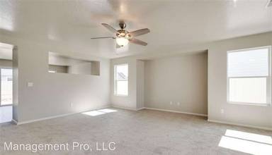 Main picture of 932 N Cardigan Pl