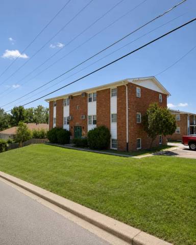 Main picture of 1505 E 39th St