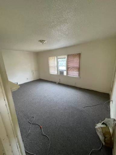 Main picture of 2020 Fernwood Ave
