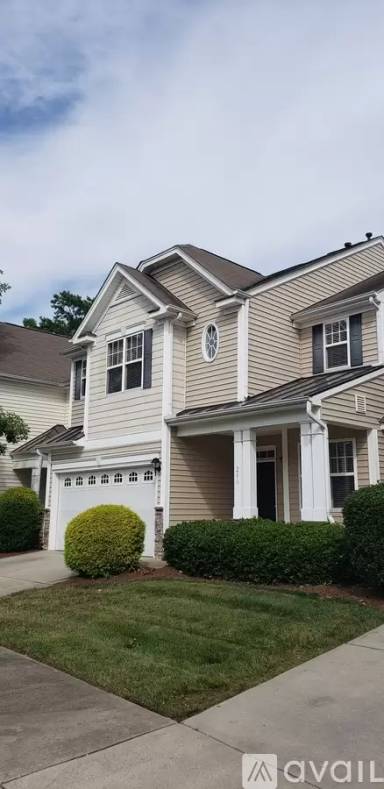 Main picture of 246 Royal Tower Way