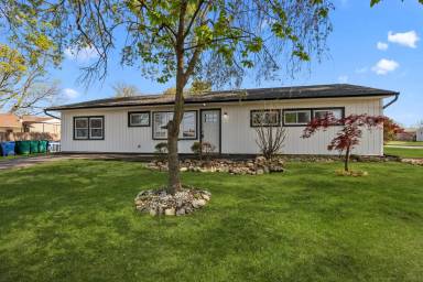 Main picture of 338 Goldenridge Dr