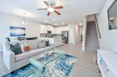 Main picture of 4927 Elmbrook Dr