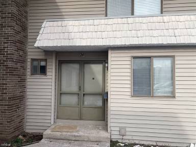 Main picture of 24 Dogwood Ct