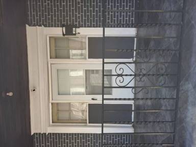 Main picture of 6728 Linmore Ave