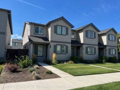 Main picture of 2533 NE Purcell Blvd