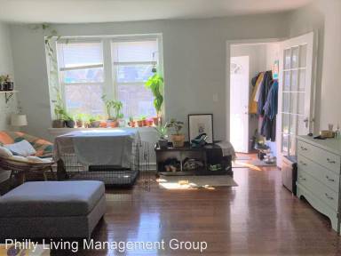 Main picture of 2221 N Salford St