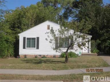 Main picture of 1805 NE 18th St