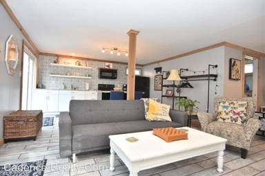 Main picture of 403 S 18th St