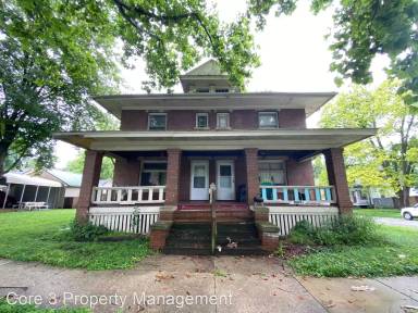 Main picture of 1004 N Lee St