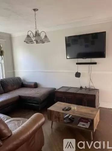 Main picture of 125 New St