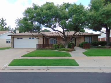 Main picture of 4802 72nd St