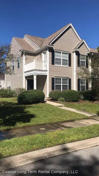 Main picture of 208 College Ln