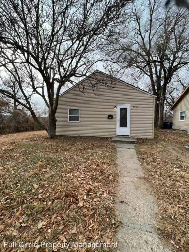 Main picture of 5430 N 33rd Ave