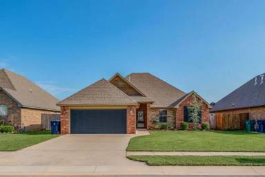 Main picture of 5112 SW 120th Ct