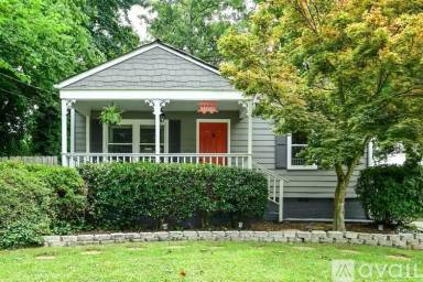 Main picture of 1136 Gilbert St SE
