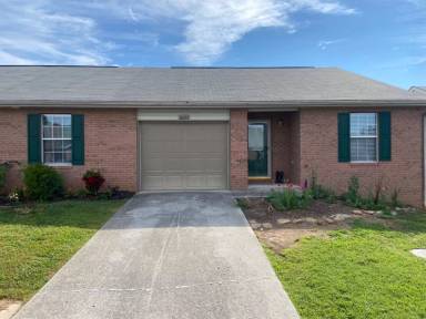 Main picture of 8025 Stablegate Way