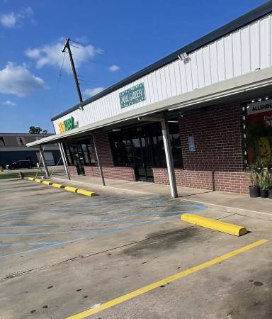 Main picture of 1018 N Martin Luther King Hwy