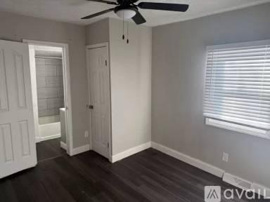 Main picture of 120 Lakeview Blvd