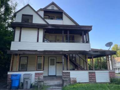 Main picture of 80 Terryville Ave