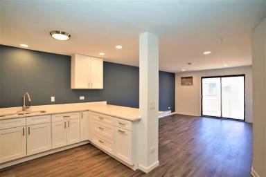 Main picture of 2317 N Neva Ave