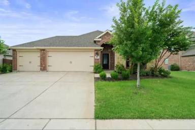 Main picture of 3027 Maverick Dr