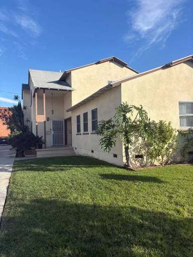 Main picture of 9016-9024 Reading Ave