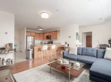 Main picture of 323-329 Centre St