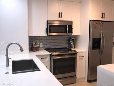 Main picture of 6855 Abbott Ave