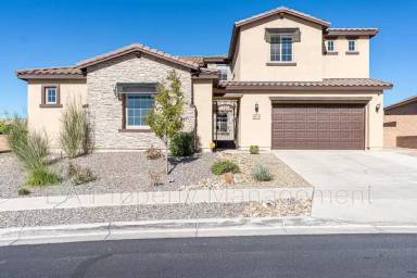 Main picture of 827 Mesa Roja Trl NE