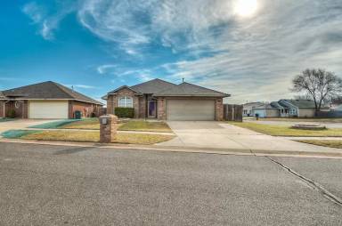 Main picture of 404 Spring Creek Rd