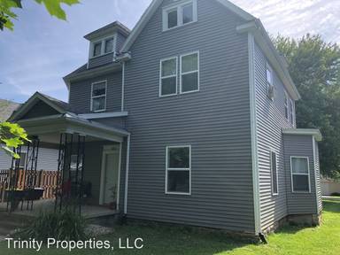 Main picture of 623 S Main St