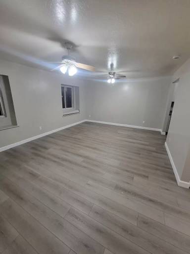 Main picture of 451 W 16th Ave