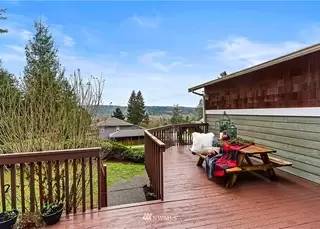Main picture of 15218 3rd Ave NE