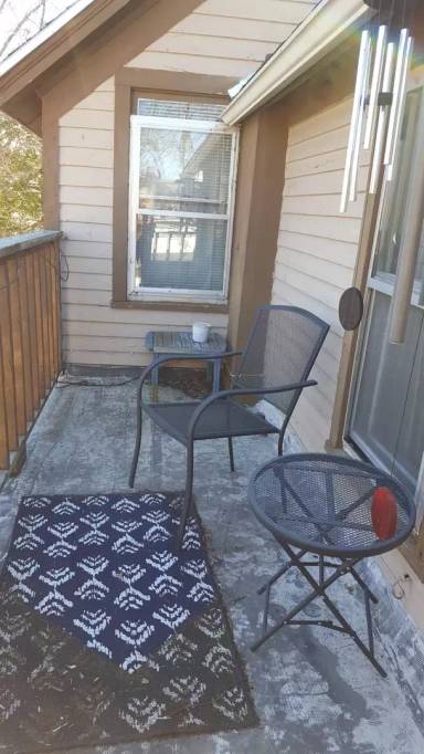 Main picture of 1204 Drake St