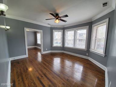 Main picture of 1516 S Albany Ave