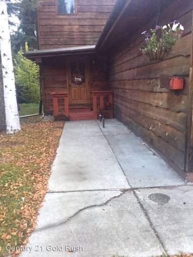 Main picture of 433 E 8th Ave
