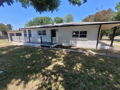 Main picture of 3800 N 24th St